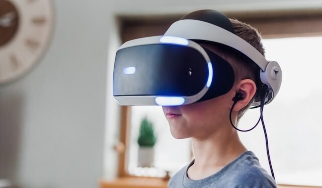 What is virtual reality