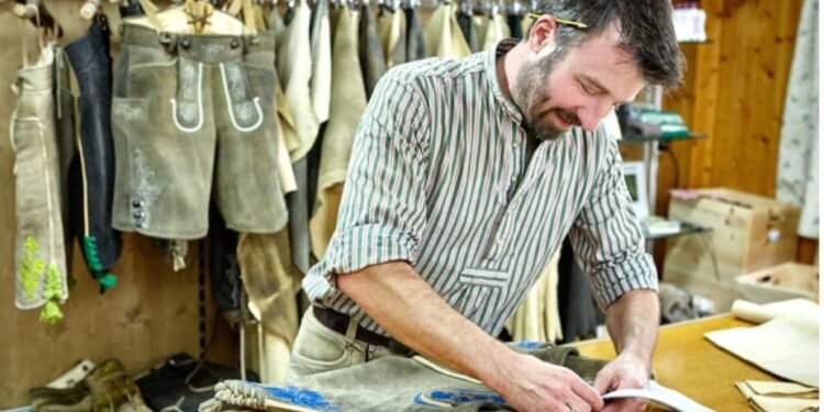 How to Restore Your Lederhosen Long Pants for Oktoberfest 2024?