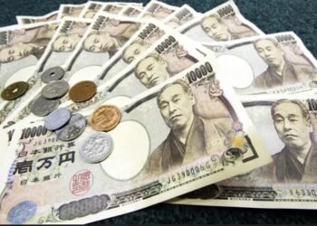 Yen Steady, Dollar Dips on China Stimulus
