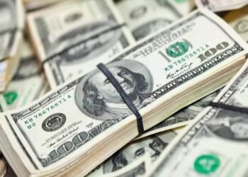 Dollar Hits Six-Week High Against Yen as Fed Stays Cautious on Rate Cuts